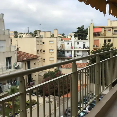 Foch - 100 M De La - 500 M Centre Antibes